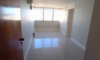 Imagem 3: Sala para escritório com 5 quartos e dois banheiros