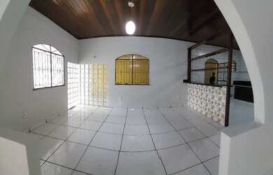 Imagem 4: ALUGO R$ 2 mil, casa 4 quartos sendo 2 suítes na Cidade Nova