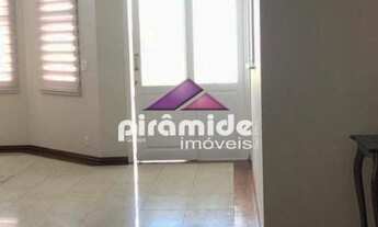 Imagem 3: Casa para venda possui 345 metros quadrados com 4 quartos em Urbanova - São José dos Campo