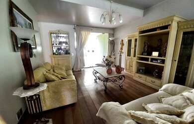 Imagem 2: Porto Alegre - Casa Padrão - Santana