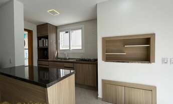 Imagem 5: Apartamento de frente com terraço mobiliado por apenas 490 mil!