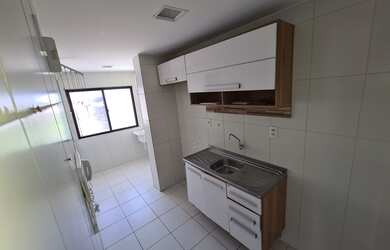Imagem 4: Apartamento para venda possui 73 metros quadrados com 3 quartos em Farolândia Condomínio V