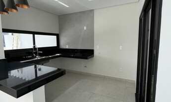 Imagem 5: Casa de condomínio para venda possui 105 metros quadrados com 3 quartos sendo 1 suíte