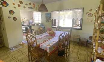 Imagem 4: Casa alvenaria com 4 dormitórios, a 2 quadras do mar