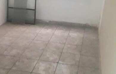 Imagem 4: Boa casa linear sala 2 quartos em Santíssimo