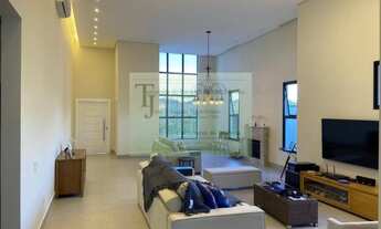 Imagem 6: Casa com 241m² e lote com 548m² - 3 suítes - lazer integrado piscina, churrasqueira e área