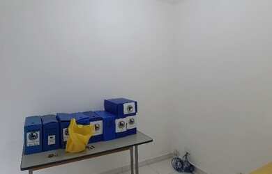 Imagem 7: Duas salas comerciais na Rua Corneteiro de Jesus centro