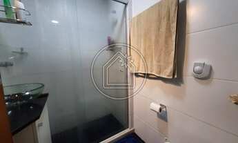 Imagem 5: Praia de Icaraí - Apartamento com 2 quartos (1 suíte) e 1 vaga!