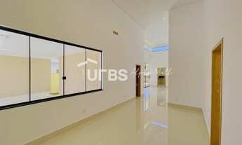 Imagem 4: Casa de condomínio térrea para venda possui 240 metros quadrados com 3 quartos