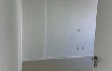 Imagem 6: Apto na Meia Praia com 3 suíte e 2 vags de garagem semi-mobiliado