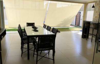 Imagem 7: Casa de condomínio sobrado para venda possui 270 metros quadrados com 4 quartos