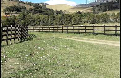 Imagem 4: FAZENDA BELISSIMA, VÁRZEA, ESTRUTURA LEITE/HARAS BRASÓPOLIS MG