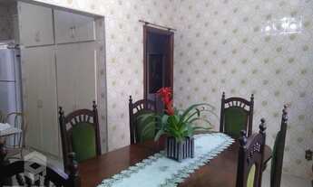 Imagem 4: Casa para Venda em Taubaté, Estiva, 4 dormitórios, 2 suítes, 4 banheiros, 2 vagas