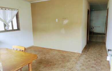 Imagem 2: Terreno espaçoso medindo 20x30, bem localizado no centro, aproximadamente 800 metros da pr