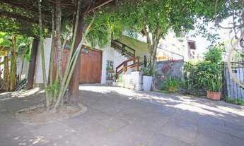 Imagem 2: Porto Alegre - Casa Padrão - Tristeza