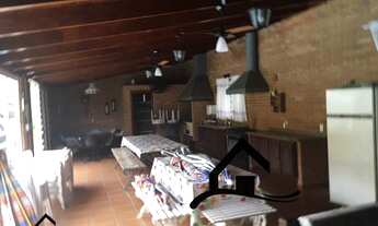 Imagem 4: Casa de condomínio para aluguel e venda possui 500 metros quadrados com 6 quartos