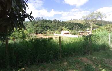 Imagem 3: Granja com 1800 m² localizada no condomínio Fazenda do Tanque
