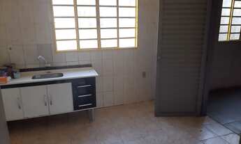 Imagem 6: Caso para alugar 3 quartos e 2 banheiros garagem 1 carros e 3 motos