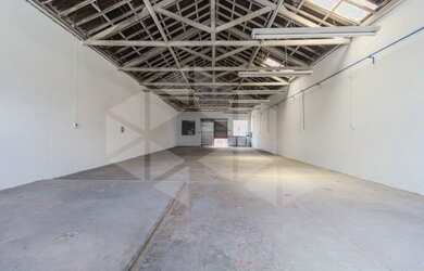 Imagem 5: Prédio para alugar, 340 m² por R$ 4.000,00/mês - Navegantes - Porto Alegre/RS