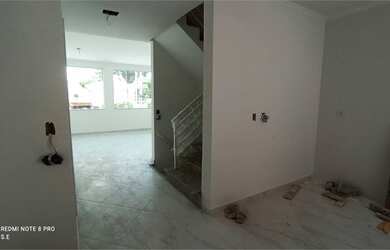 Imagem 5: Sobrado para venda possui 140 metros quadrados com 3 quartos em Vila Isolina Mazzei - São