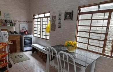 Imagem 7: Casa com 3 dormitórios à venda, 381 m² por R$ 800.000,00 - Camaquã - Porto Alegre/RS