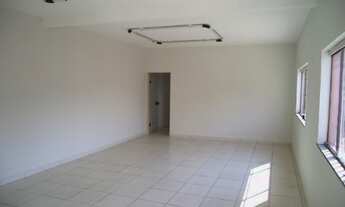 Imagem 5: PRÉDIO COMERCIAL EM FRENTE AO TERMINAL VILA SÔNIA DO METRO