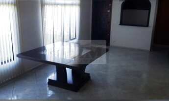 Imagem 4: Casa para venda tem 211 metros quadrados com 3 quartos em Centro - Pinhais - PR