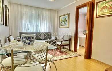 Imagem 2: Cobertura para venda possui 75 metros quadrados com 2 quartos em Passo da Areia - Porto Al