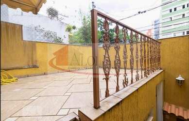 Imagem 3: Sobrado reformado, garagem para três carros, em ótima localização, do lado metro Sumaré co