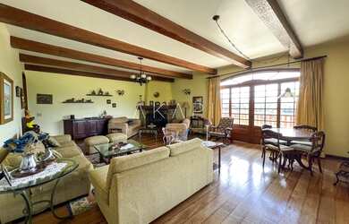 Imagem 6: Casa para venda tem 482 metros quadrados com 5 quartos em Iucas - Teresópolis - RJ