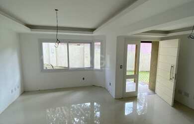 Imagem 2: Porto Alegre - Casa Padrão - Tristeza