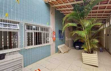 Imagem 2: Casa para Venda em Juiz de Fora, Boa Vista, 3 dormitórios, 1 suíte, 3 banheiros, 2 vagas