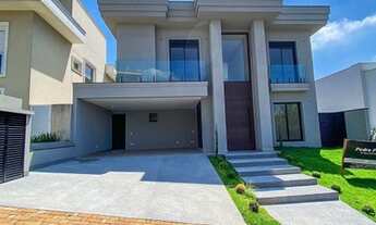 Imagem 7: Casa de condomínio para venda possui 364 metros quadrados com 4 quartos