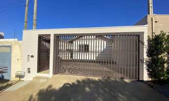 Imagem: Sao Carlos - Casa Padrão - Jardim Araucaria