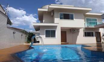 Imagem: Casa bairro Iririú, 265 m² 4 q, sendo