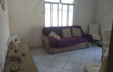 Imagem 5: Excelente Casa Duplex 200m², frente decorada pedra / 4 quartos / rua fechada guarita - Vis