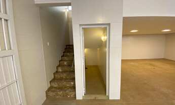 Imagem 3: Lindo Sobrado de Altíssimo Padrão, Cond. Villa Romana, c/4 Suítes, Piscina e Escritório