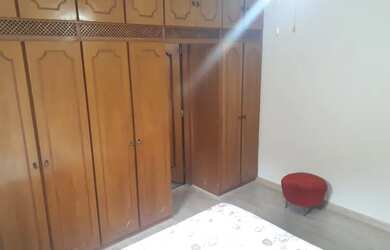 Imagem 2: Casa para aluguel possui 300 m² com 4 quartos e 6 vagas de garagem em Vila Prudente - São