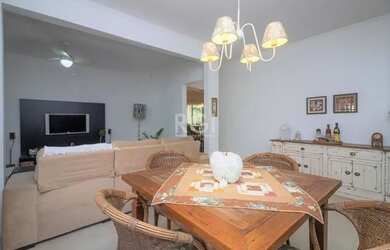 Imagem 5: Casa para Venda - 281m², 3 dormitórios, sendo 2 suites, 5 vagas - Menino Deus