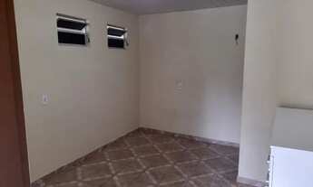 Imagem 4: Alugo Kitnet semimobiliada nos altos em frente ao Bosque da cidade