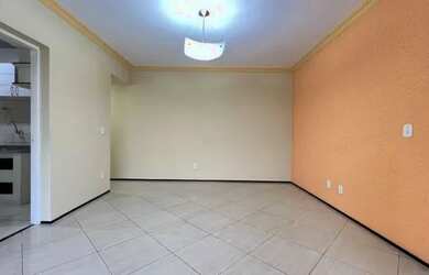 Imagem 6: Excelente Apartamento com 3 dormitórios à venda, 92 m² por R$ 280.000 - Vila União - Forta