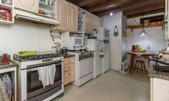 Imagem 7: Casa para Venda - 257m², 6 dormitórios, sendo 4 suites, 3 vagas - Petrópolis