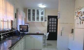 Imagem 7: Sobrado Á venda com 04 suítes Master com Closet sacada vista pra Piscina no Bolsão de In