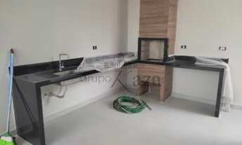 Imagem 4: Casa de condomínio para venda com 237m² com 3 quartos - 2 suítes