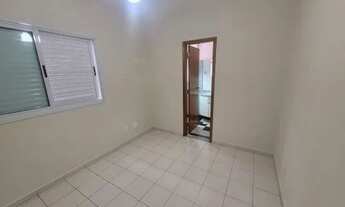 Imagem 5: 3 dormitórios sendo 1 suíte e 2 vagas garagem próximo ao mar