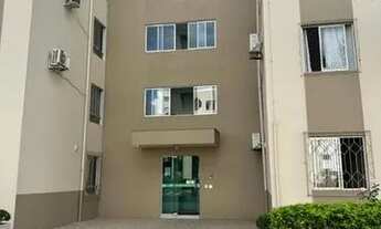 Imagem 3: Apto 02 dormitórios todo em piso com 01 cama box, sala com mesa com 04 cadeiras, 01 sofá d