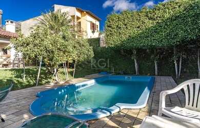 Imagem 2: Casa para Venda - 353m², 4 dormitórios, sendo 4 suites, 4 vagas - Vila Jardim