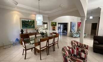 Imagem 4: Casa em condomínio com 370 m² e 4 quartos