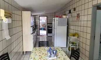 Imagem 4: CASA EM CAIXA D'ÁGUA 3/4 FRENTE DE RUA