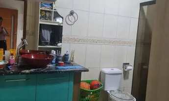 Imagem 7: Vendo uma Ótima Casa no Condomínio Lagoa Dourada possui 220 metros quadrados com 3 quart